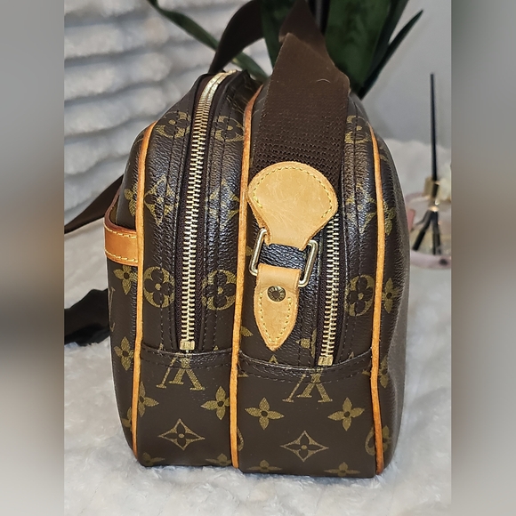 🔥Great Condition 🔥Authentic Louis Vuitton Reporter Crossbody - Picture 16 of 17